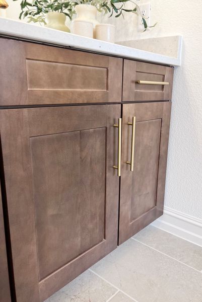 Representative interior finishes for a home built from the Puma by Pulte Homes in Parks of Village Creek, Burleson (Image 23).