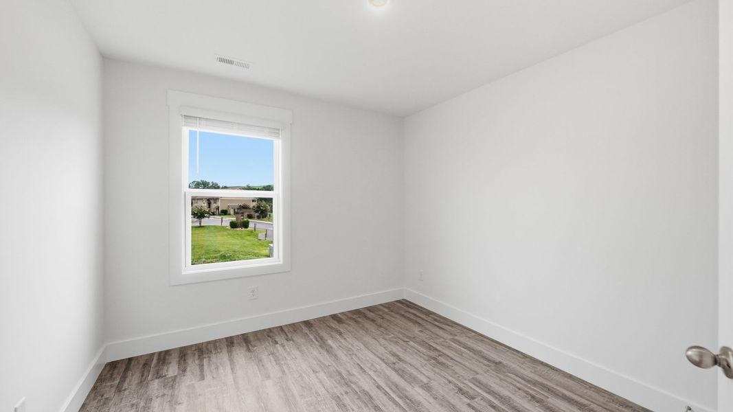 Spacious, unfurnished interior of a new home in The Arbor Townhomes, Kingsport (Image 23).