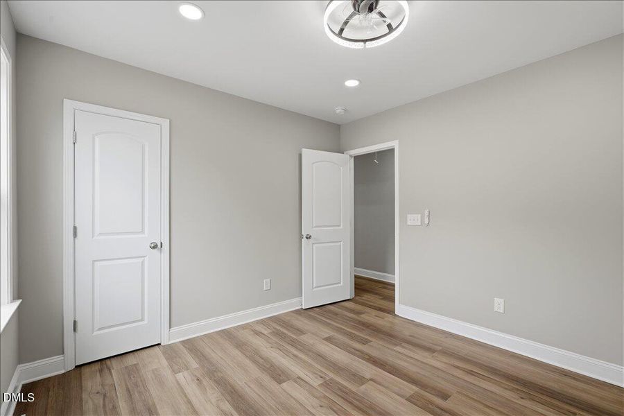 29-405 Ridley St-29