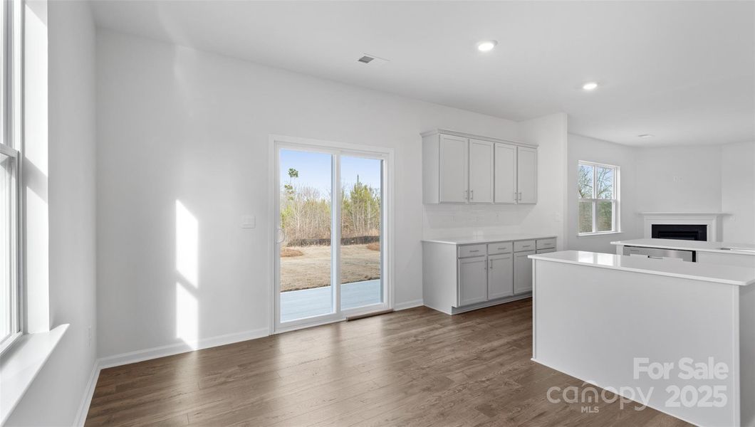 Photos are representative Photos are representative