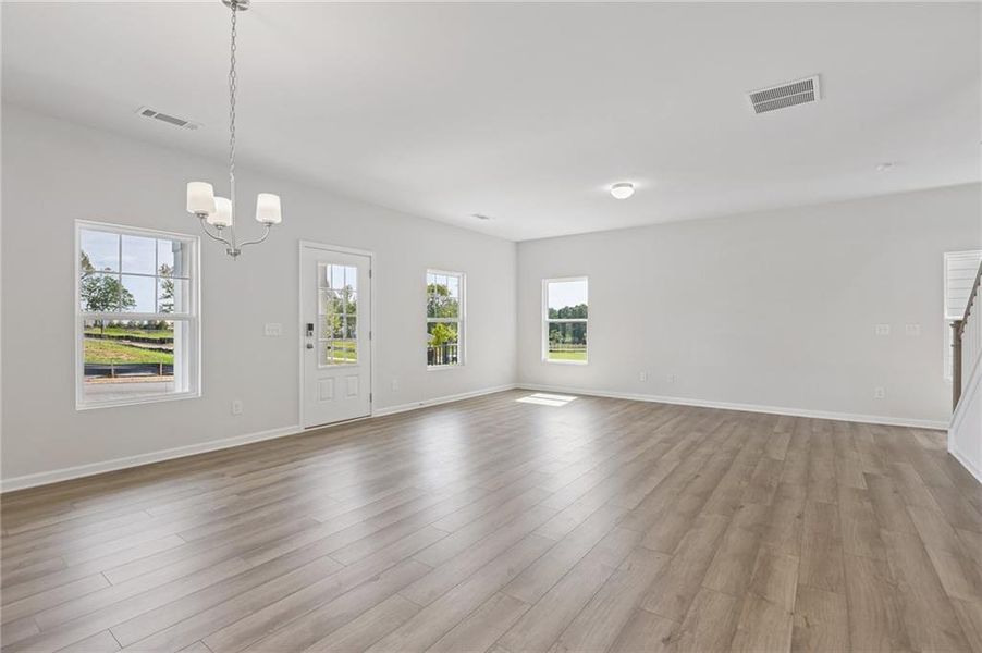 Spacious, unfurnished interior of a new home in Magnolia Trace, Flowery Branch (Image 11).