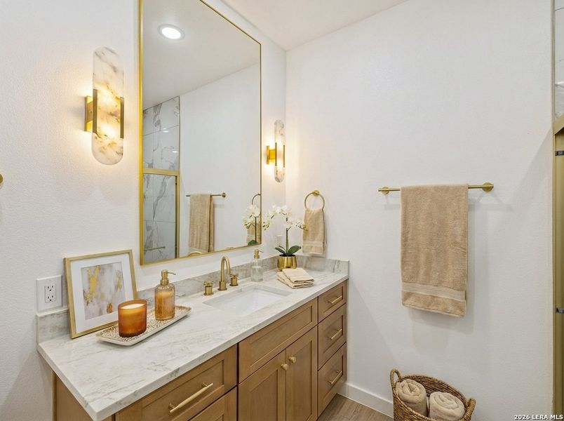 Furnished interior view inside a new home in , Floresville (Image 33).