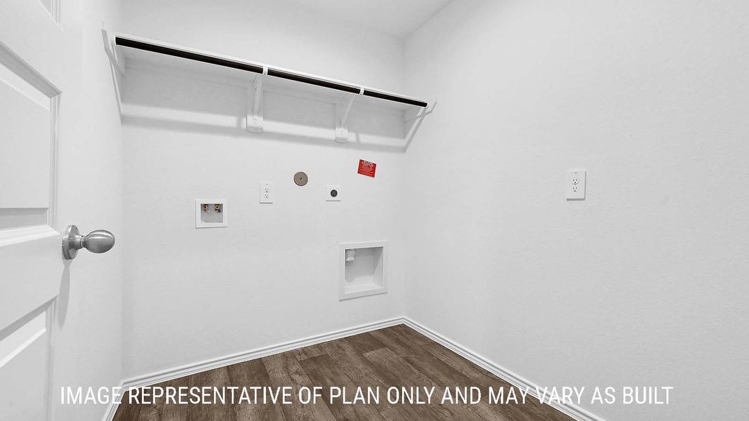 Representative unfurnished interior of a home built from the Fairfield by D.R. Horton in Holly Trails, Sour Lake (Image 22).