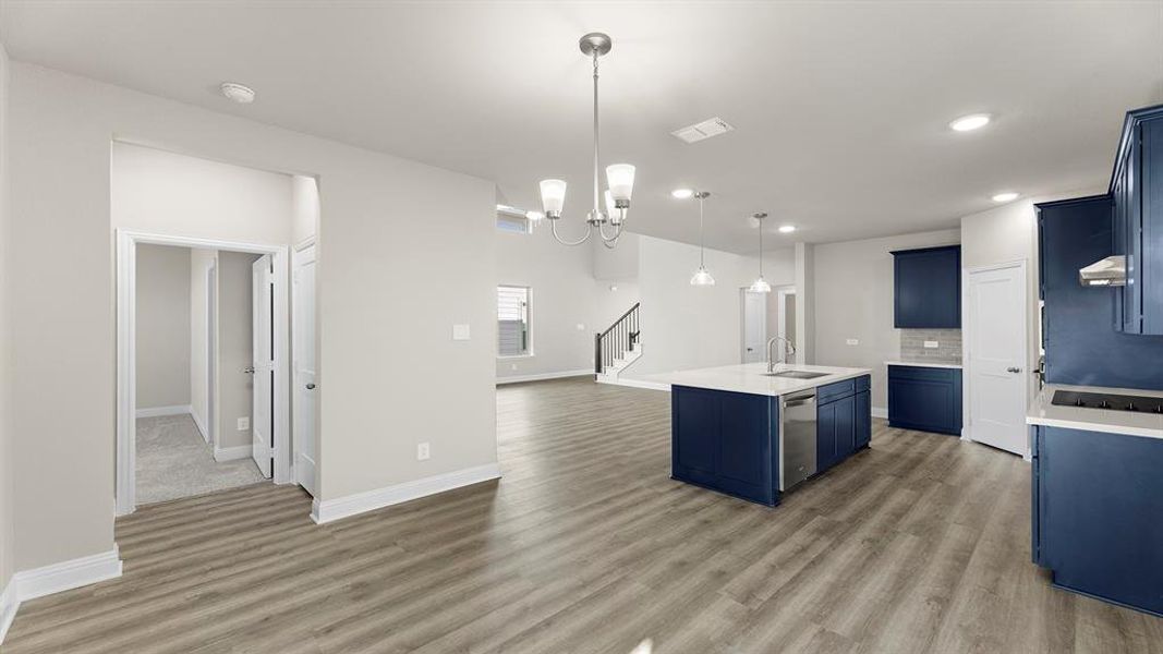 11. 1624 Edgeway - Dining (2)