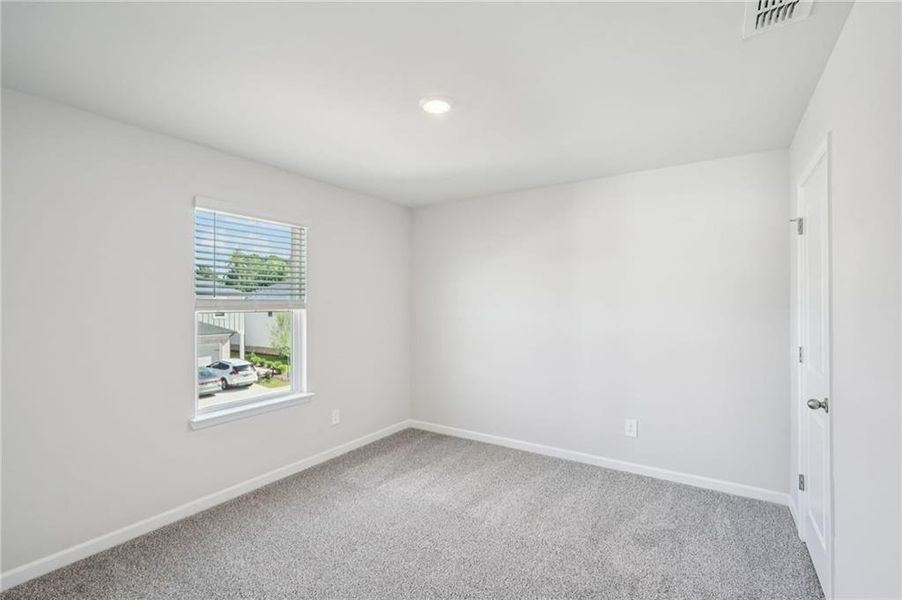 Spacious, unfurnished interior of a new home in Martin Springs - Reserve Series, Lawrenceville (Image 22).