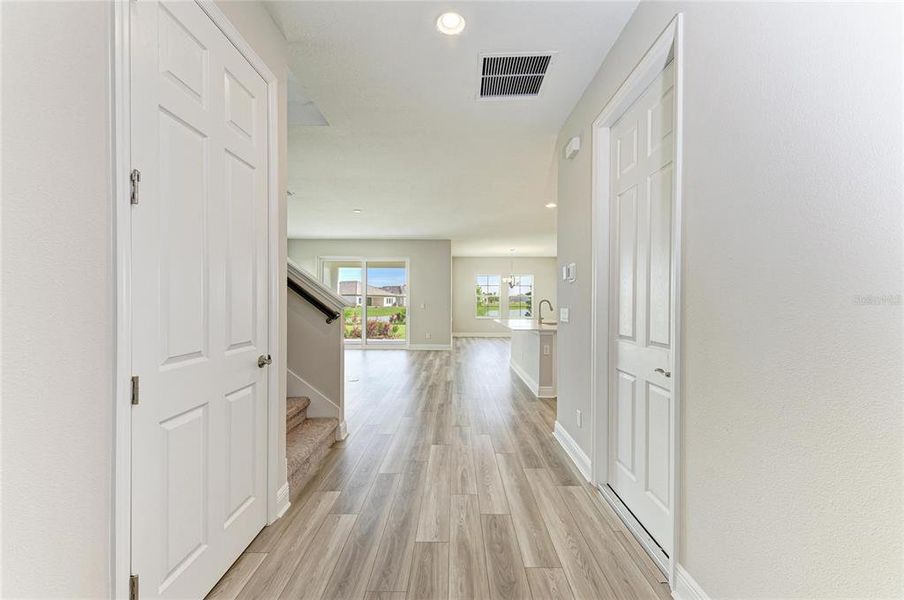 Spacious, unfurnished interior of a new home in Mirada, San Antonio (Image 19).