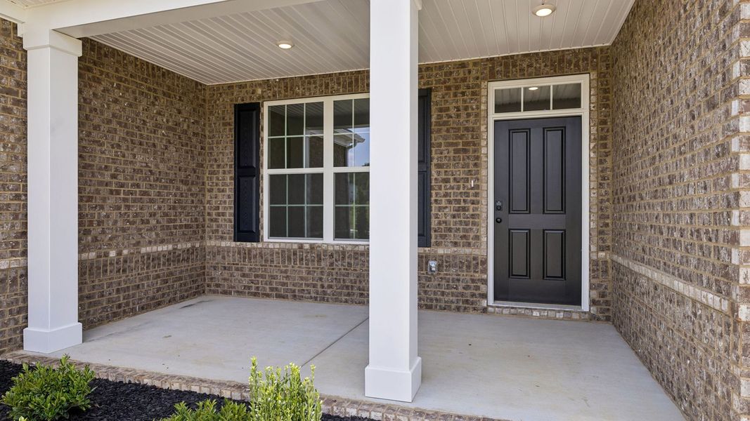 Representative exterior details of a home built from the Ansley by D.R. Horton in Harvest Point, Spring Hill (Image 4).