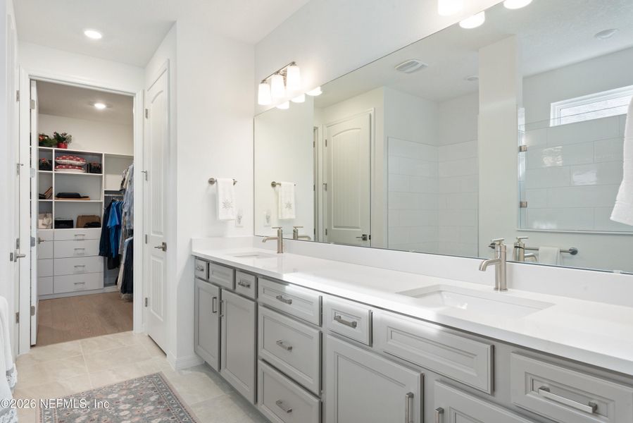 Furnished interior view inside a new home in Del Webb Nocatee, Ponte Vedra (Image 16).