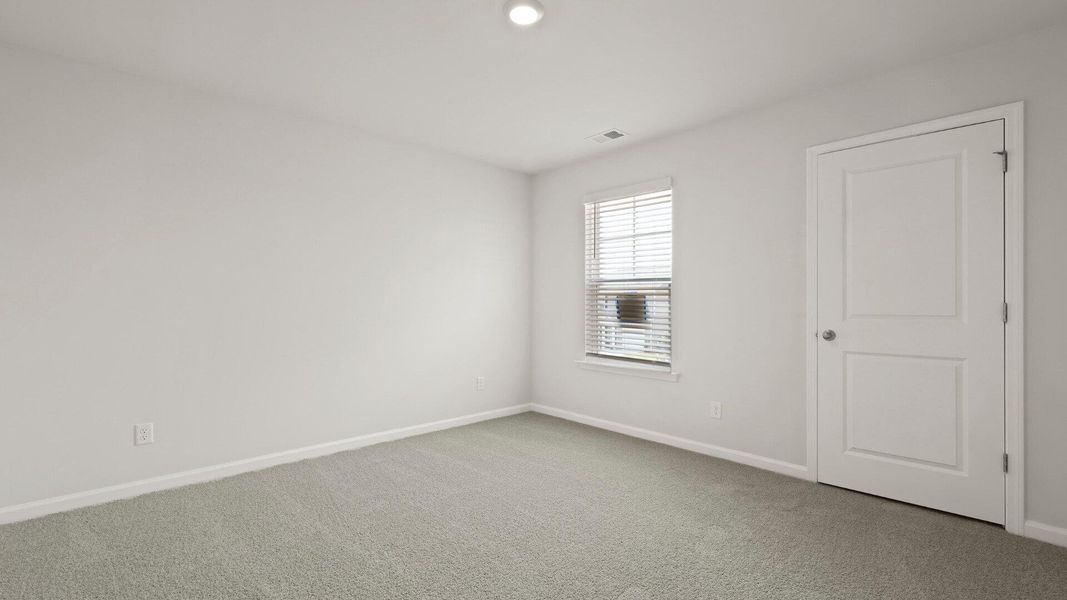 Spacious, unfurnished interior of a new home in , Summerville (Image 18).