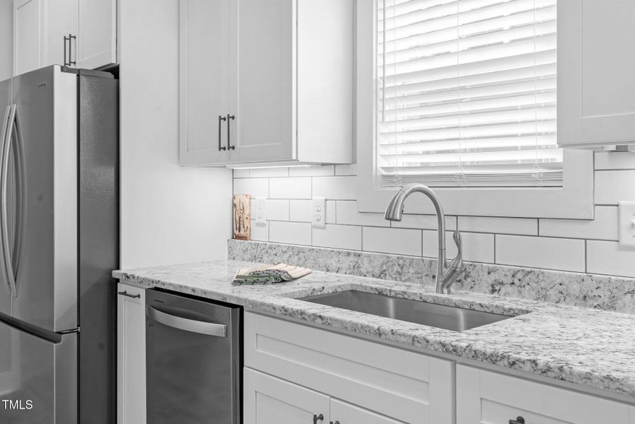 1004 Snow Peak Court-44