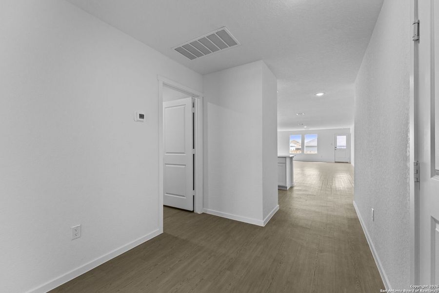 Spacious, unfurnished interior of a new home in Voss Farms: Watermill Collection, New Braunfels (Image 16).