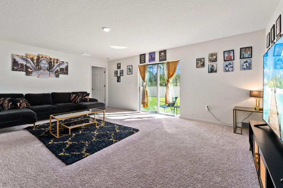 Community amenities in , Palm Bay (Image 28).