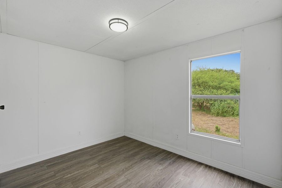 Spacious, unfurnished interior of a new home in , Riverside (Image 9).