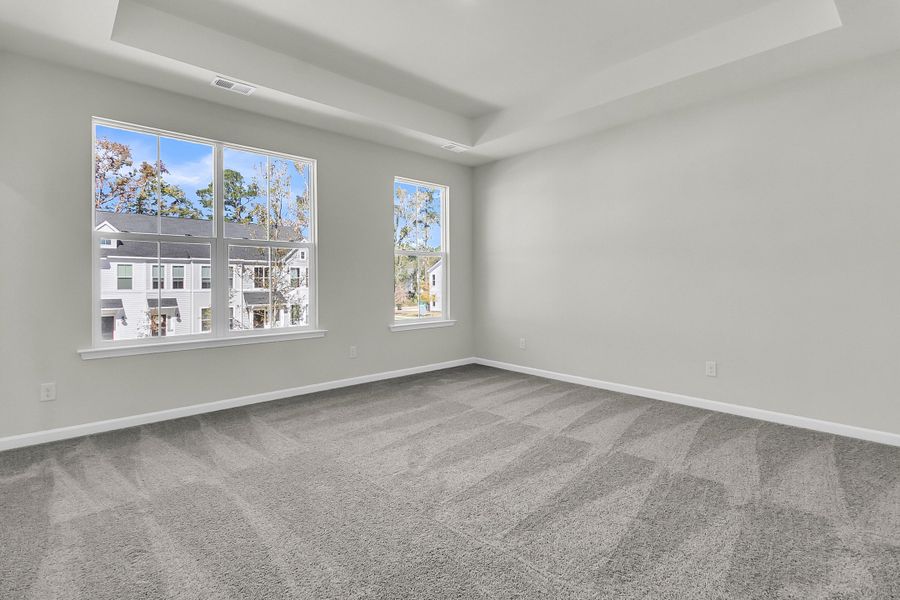 Spacious, unfurnished interior of a new home in Six Oaks, Summerville (Image 30).