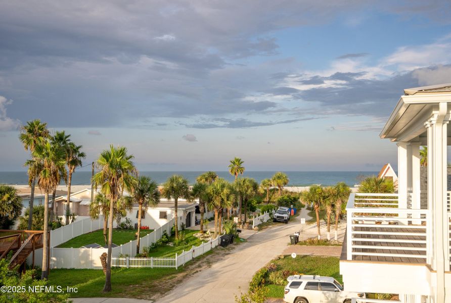 Front exterior of a new home in , St. Johns, FL, highlighting curb appeal (Image 22).