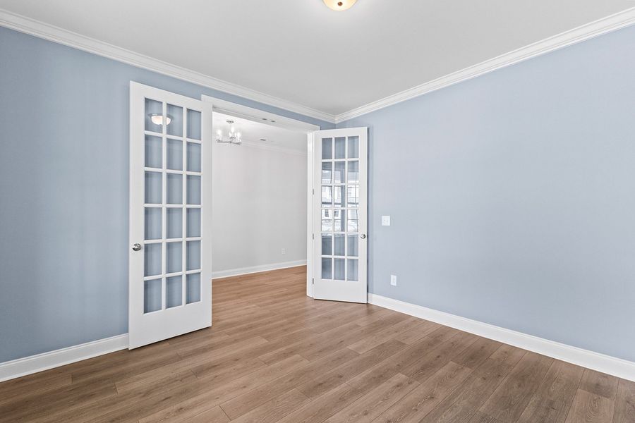 Representative unfurnished interior of a home built from the The Hampton by RobuckHomes in Stonewall, Hillsborough (Image 131).