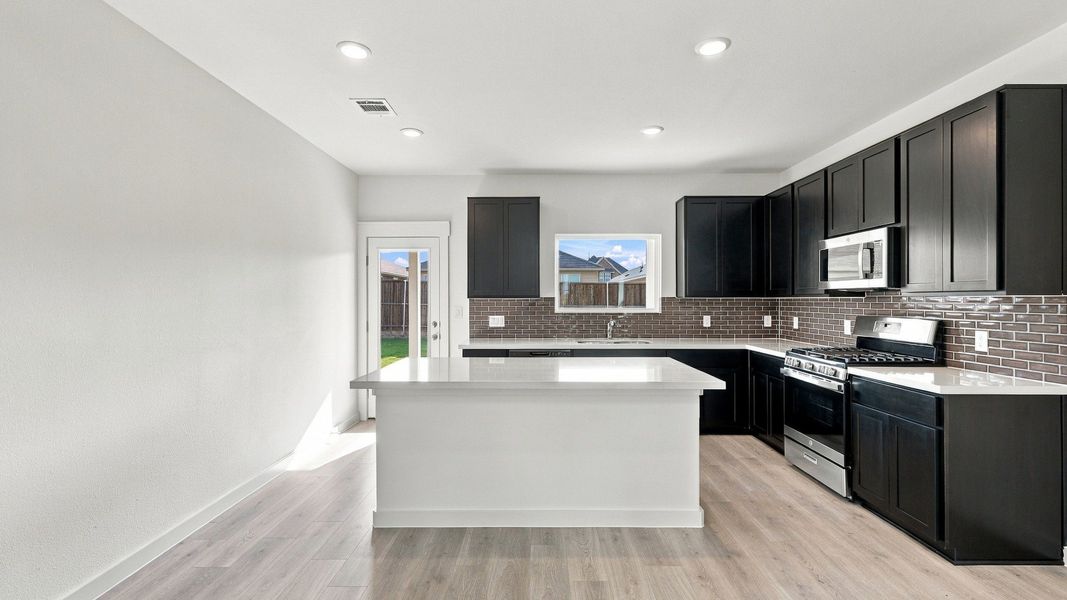 Furnished interior view inside a new home in Walden Pond, Forney (Image 22).