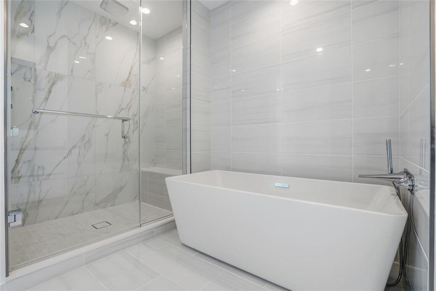 Furnished interior view inside a new home in , St. Petersburg (Image 16).