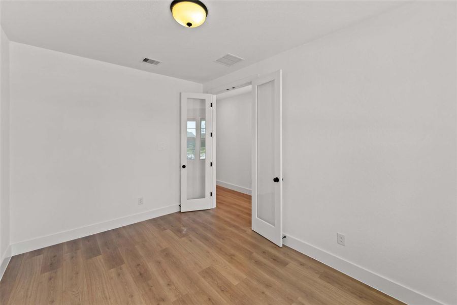 Spacious, unfurnished interior of a new home in Arabella on the Prairie, Richmond (Image 14).