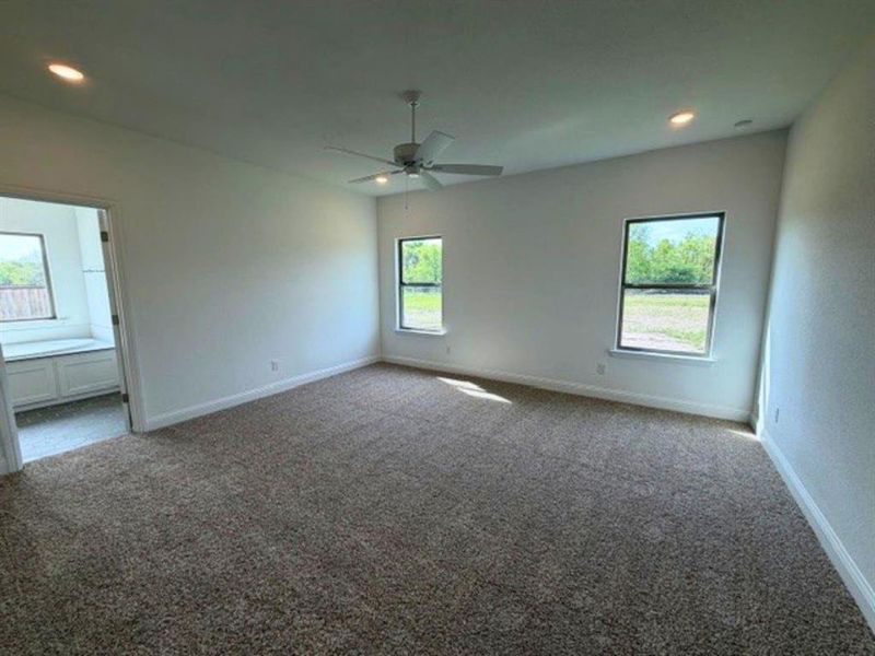 Spacious, unfurnished interior of a new home in , Sanger (Image 19).