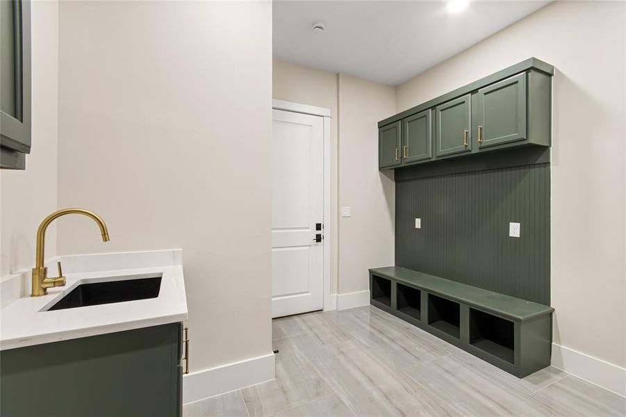 Furnished interior view inside a new home in , Dallas (Image 6).