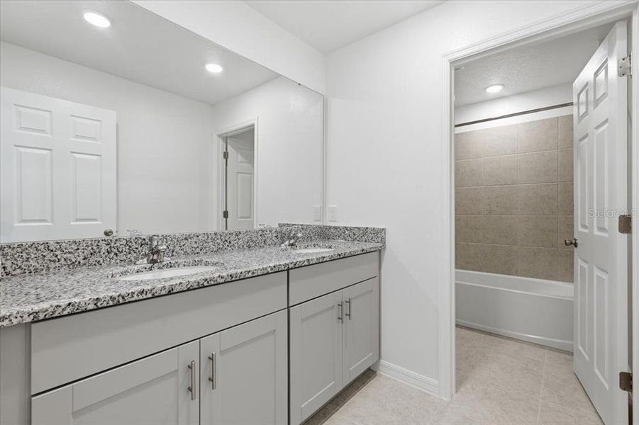 Furnished interior view inside a new home in Tarpon Bay, Haines City (Image 5).