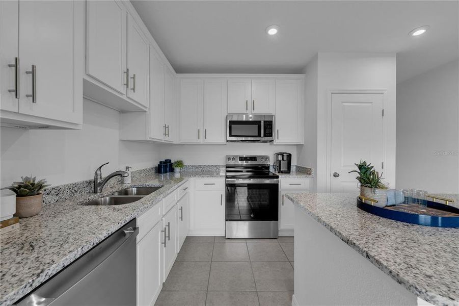 Furnished interior view inside a new home in , Tavares (Image 40).