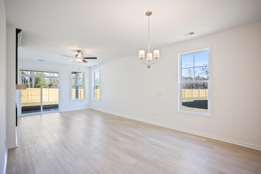 Spacious, unfurnished interior of a new home in Whiskey Run, New Ellenton (Image 12).
