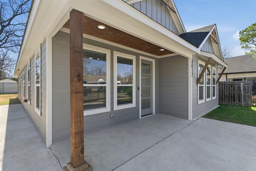 Exterior details and patio area of a home in , Fort Worth (Image 4).