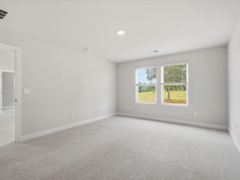 Spacious, unfurnished interior of a new home in Southwell Commons, Anderson (Image 14).