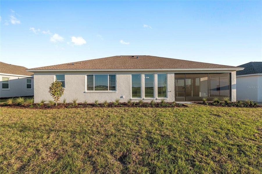 Exterior details and patio area of a home in , Ocala (Image 29).