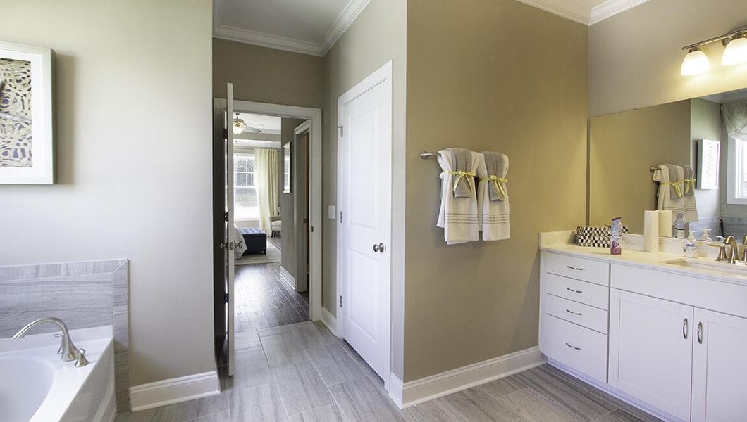 Furnished interior view inside a new home in Berkeley Bay, Ridgeville (Image 28).