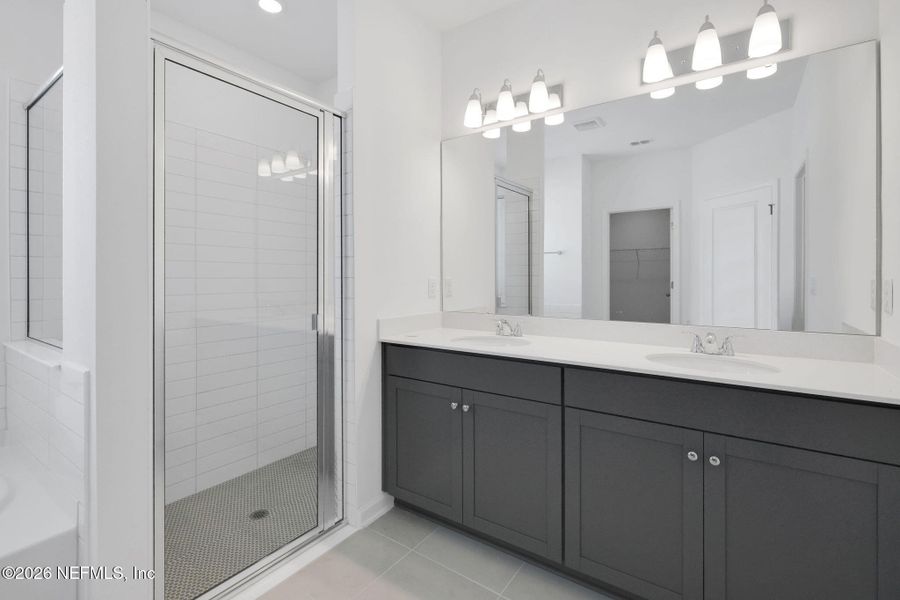 Furnished interior view inside a new home in Jennings Farm, Middleburg (Image 8).