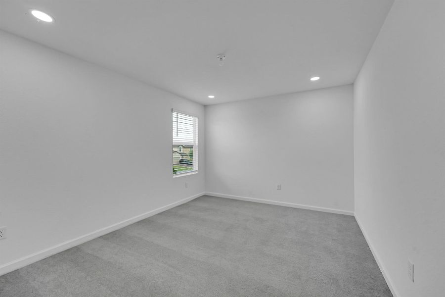 Spacious, unfurnished interior of a new home in Bent Creek: The Meadows Collection, Fort Pierce (Image 21).