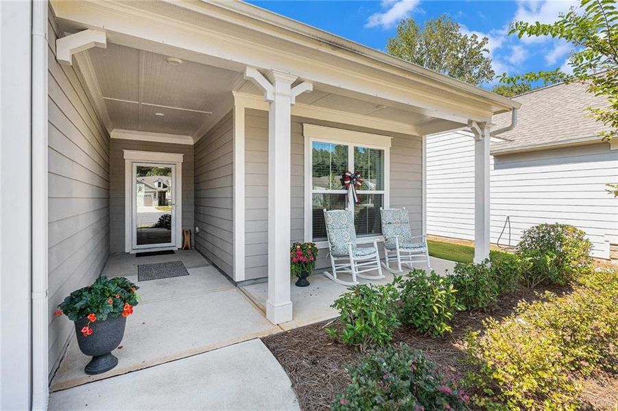 Exterior details and patio area of a home in , Griffin (Image 21).