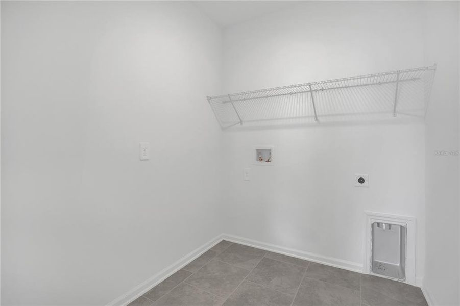 Spacious, unfurnished interior of a new home in Rhett's Ridge: Estates Alley Collection, Apopka (Image 12). Spacious, unfurnished interior of a new home in Rhett's Ridge: Estates Alley Collection, Apopka (Image 12).