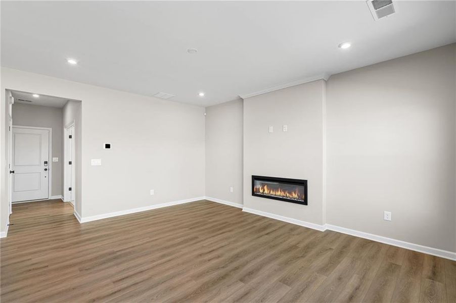 Spacious, unfurnished interior of a new home in Twin Lakes, Hoschton (Image 14). Spacious, unfurnished interior of a new home in Twin Lakes, Hoschton (Image 14).