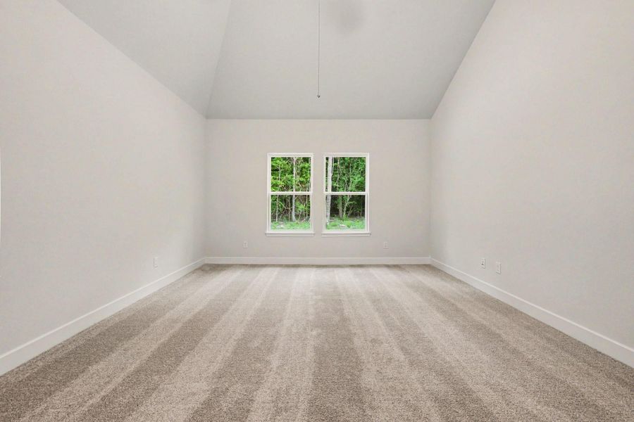 Spacious, unfurnished interior of a new home in Encino Estates, Dayton (Image 30).
