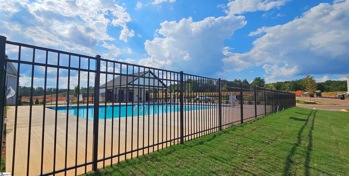 Image 22 of a home in Sedona.