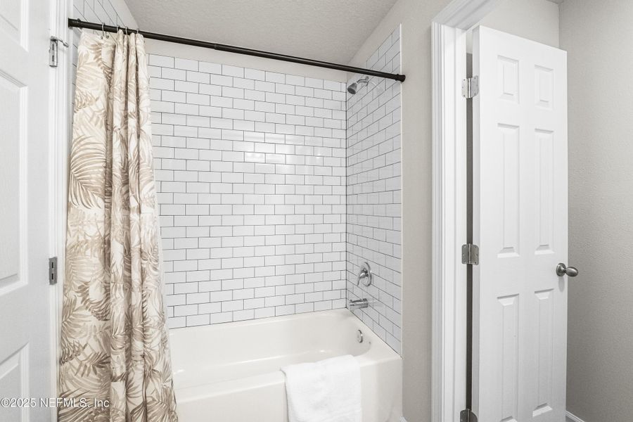 Image 25 of a home in .