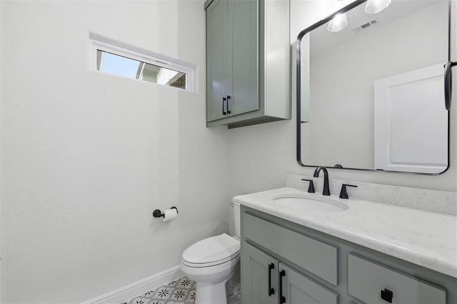 Furnished interior view inside a new home in , Weatherford (Image 7).