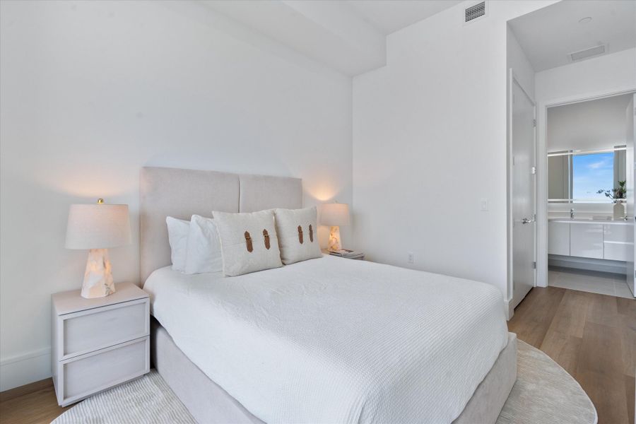 20-220 Lake Shore Drive #2305 Lake Park,