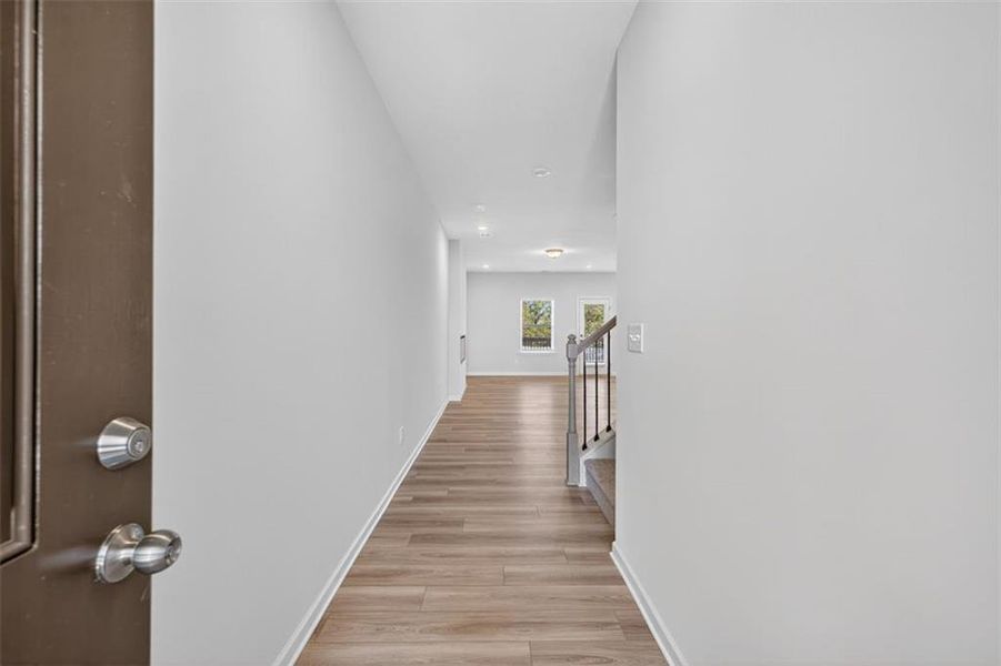 Spacious, unfurnished interior of a new home in Franklin Manor, Lawrenceville (Image 21).