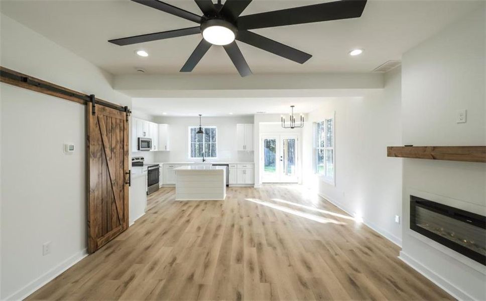 Spacious, unfurnished interior of a new home in , Lindale (Image 20).