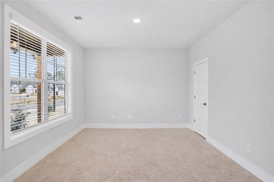 Spacious, unfurnished interior of a new home in Killian Manor at The Adares, Adairsville (Image 13). Spacious, unfurnished interior of a new home in Killian Manor at The Adares, Adairsville (Image 13).