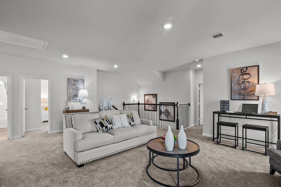 Photos shown are of a staged model home and are for illustration purposes only. Actual home features, finishes, and layout may vary.