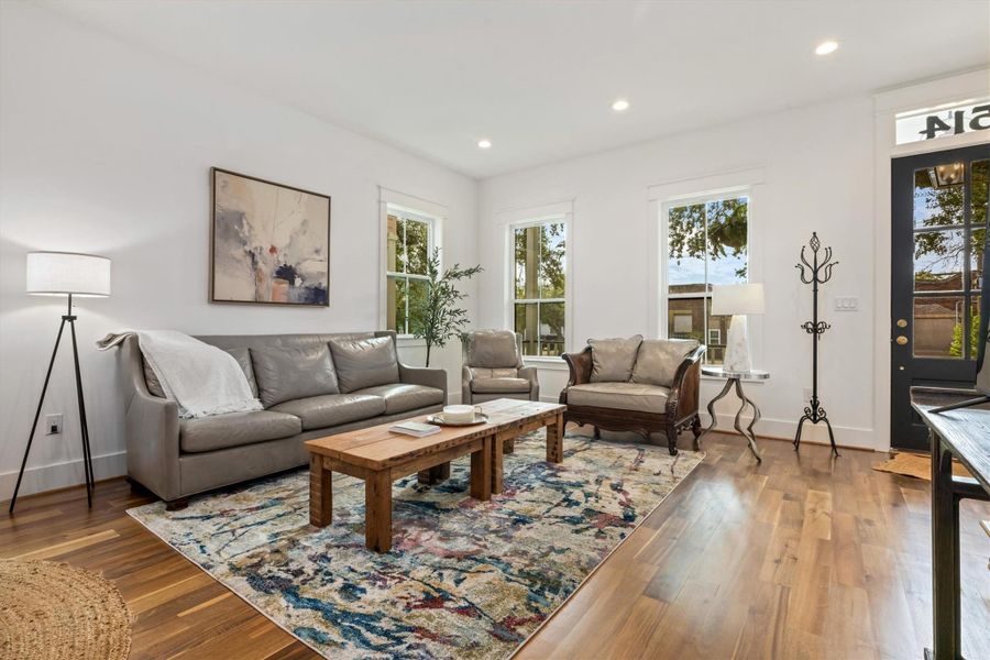 Furnished interior view inside a new home in , Galveston (Image 27).