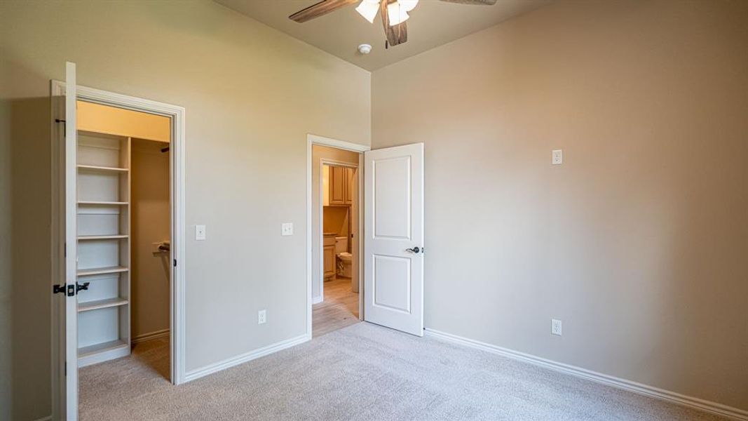 Spacious, unfurnished interior of a new home in , Granbury (Image 18). Spacious, unfurnished interior of a new home in , Granbury (Image 18).