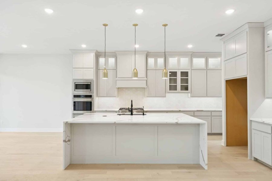 Furnished interior view inside a new home in Canyon Falls 70s, Argyle (Image 5).