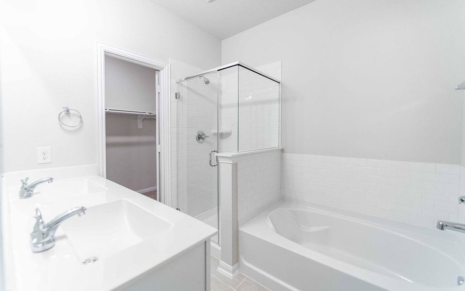 Furnished interior view inside a new home in Massey Oaks, Pearland (Image 7). Furnished interior view inside a new home in Massey Oaks, Pearland (Image 7).